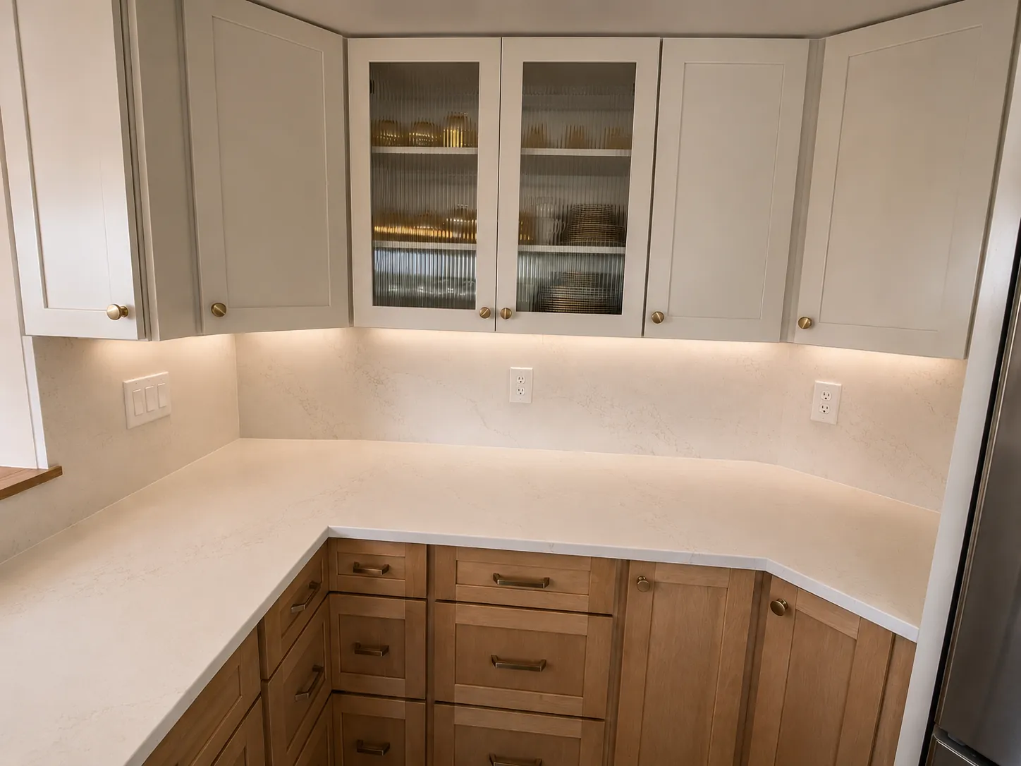 Kitchen · Golden-vein backsplash