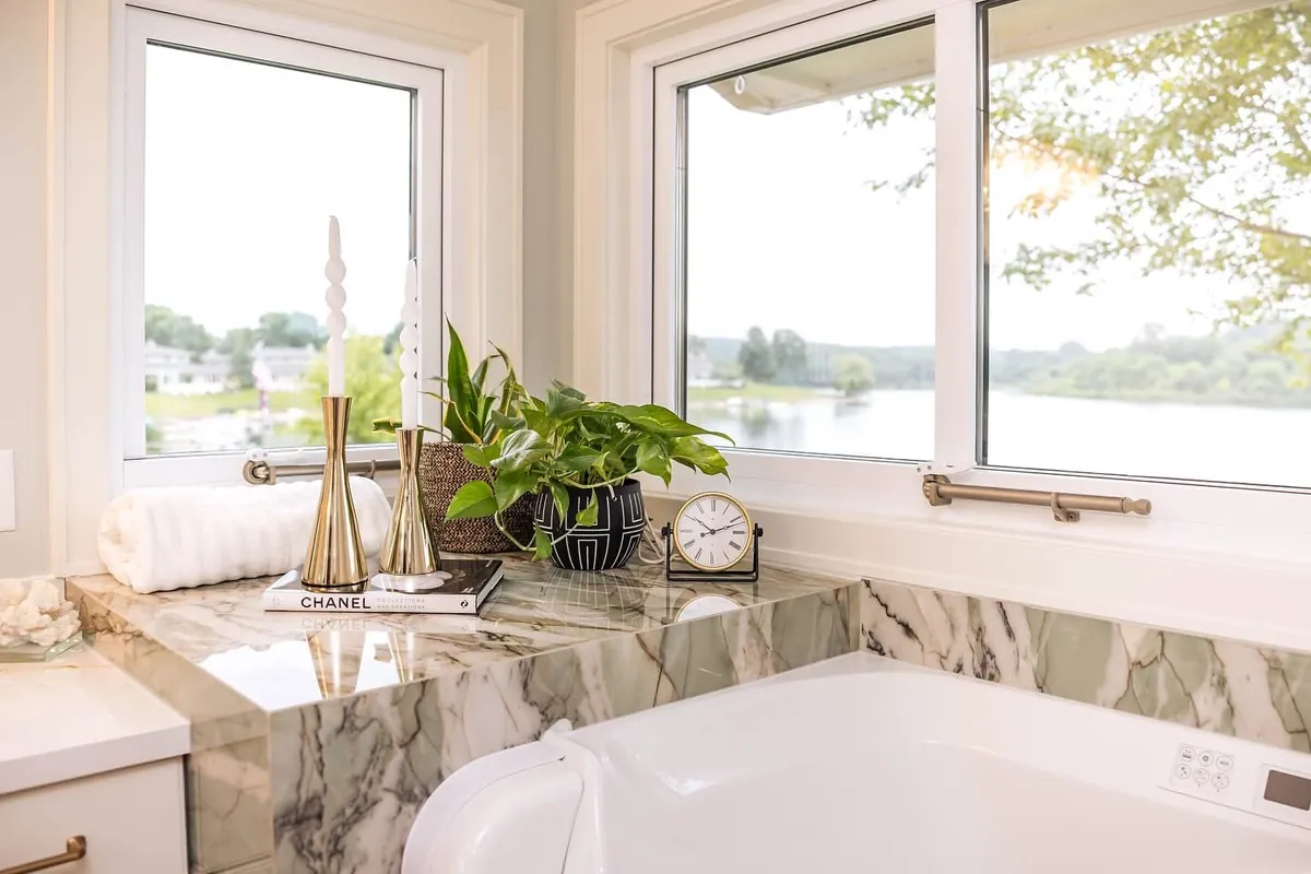 Bath · Stone tub deck